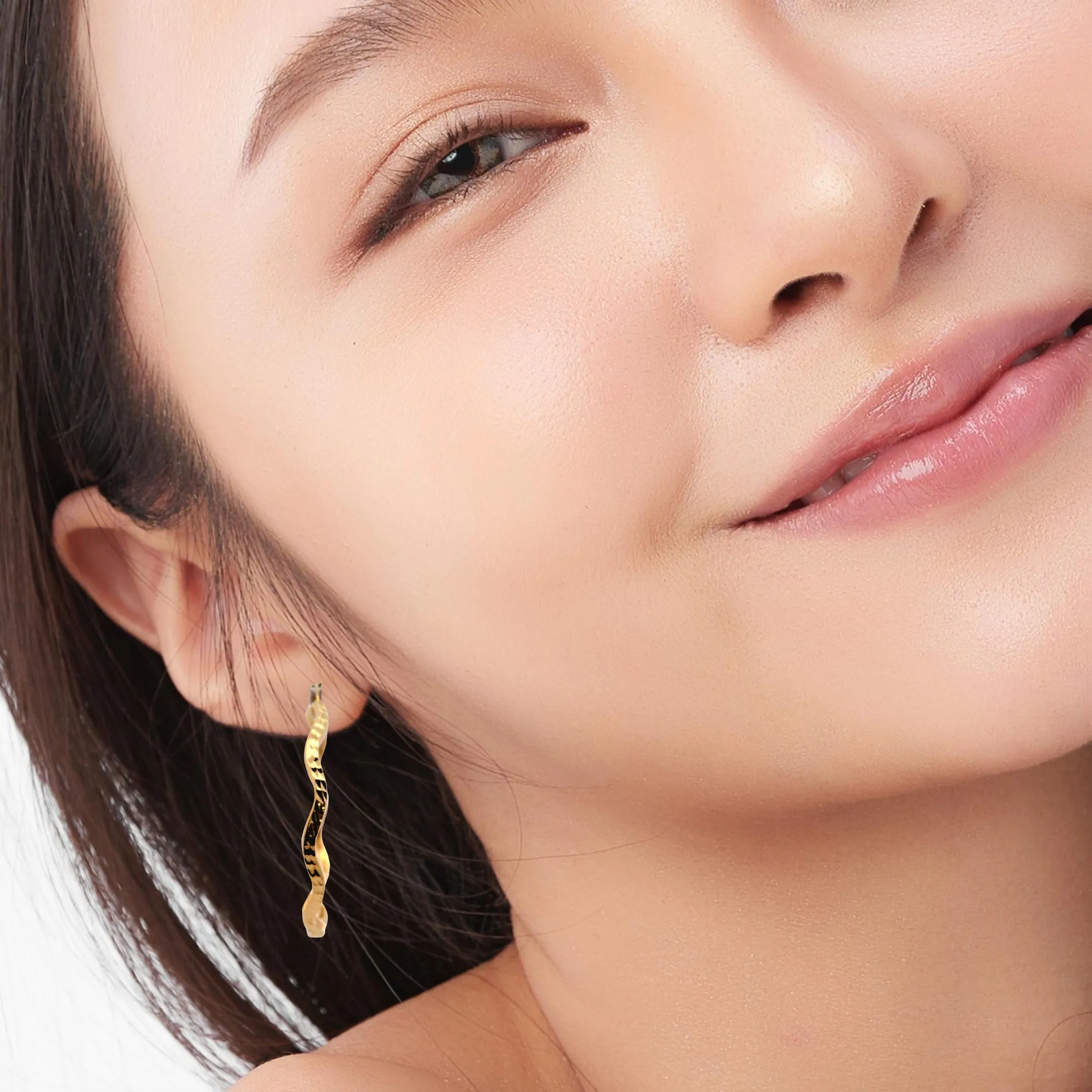 10K Yellow Gold Twisted Medium Hoop Earrings
