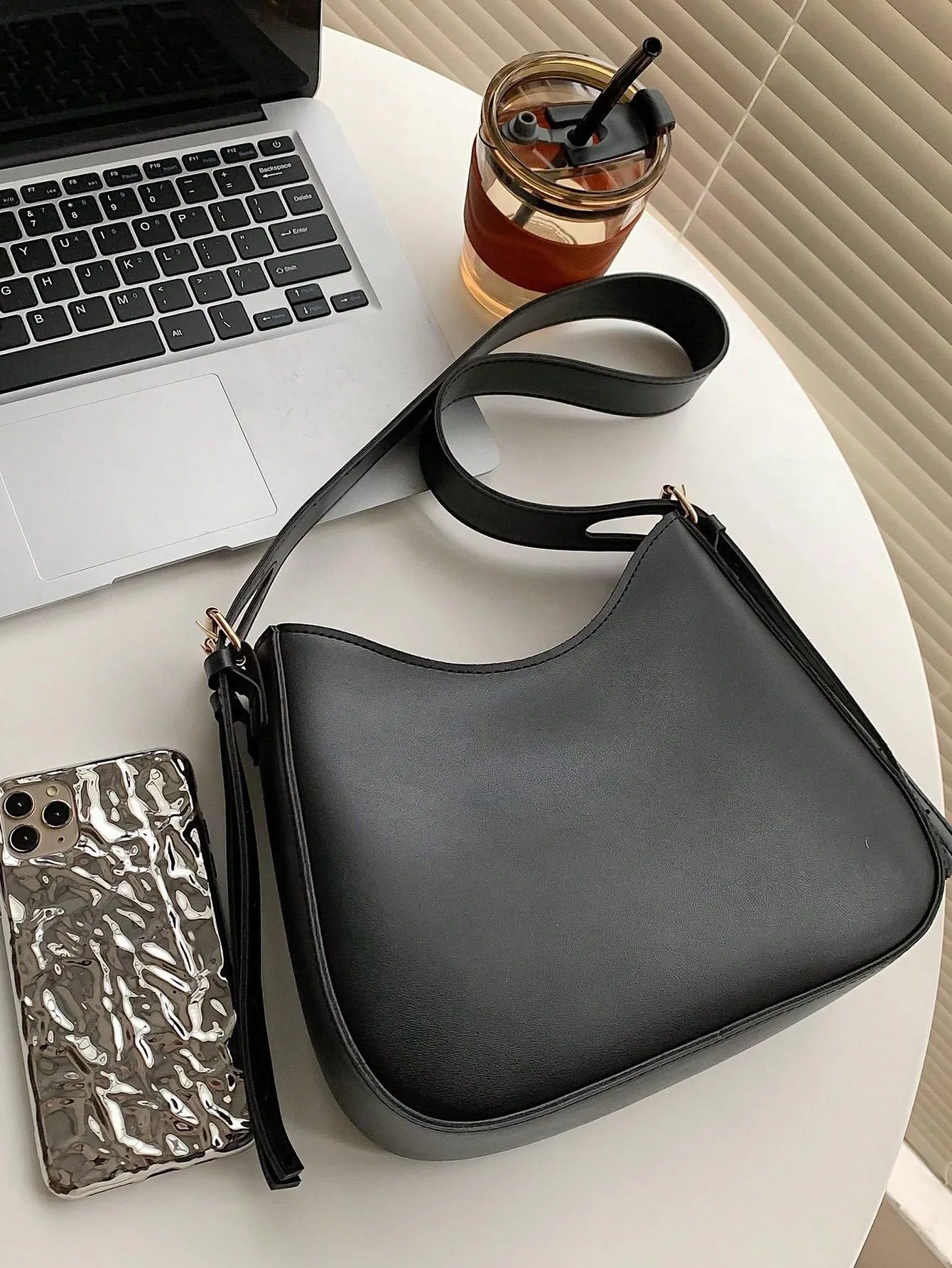 1pc Black Simple Shoulder Bag
