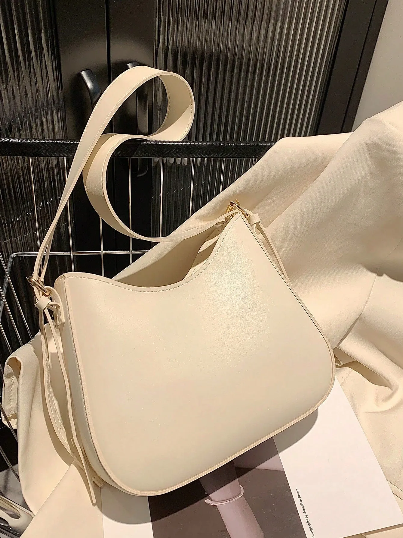 1pc Simple Style Shoulder Bag- FD ⚡