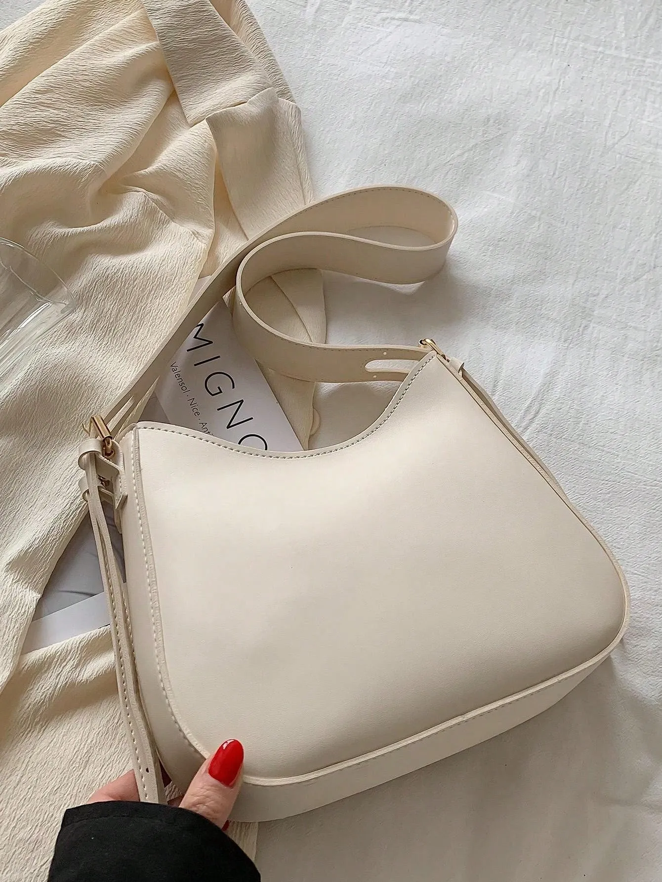 1pc Simple Style Shoulder Bag- FD ⚡
