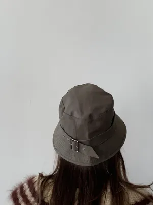 2000s bucket hat