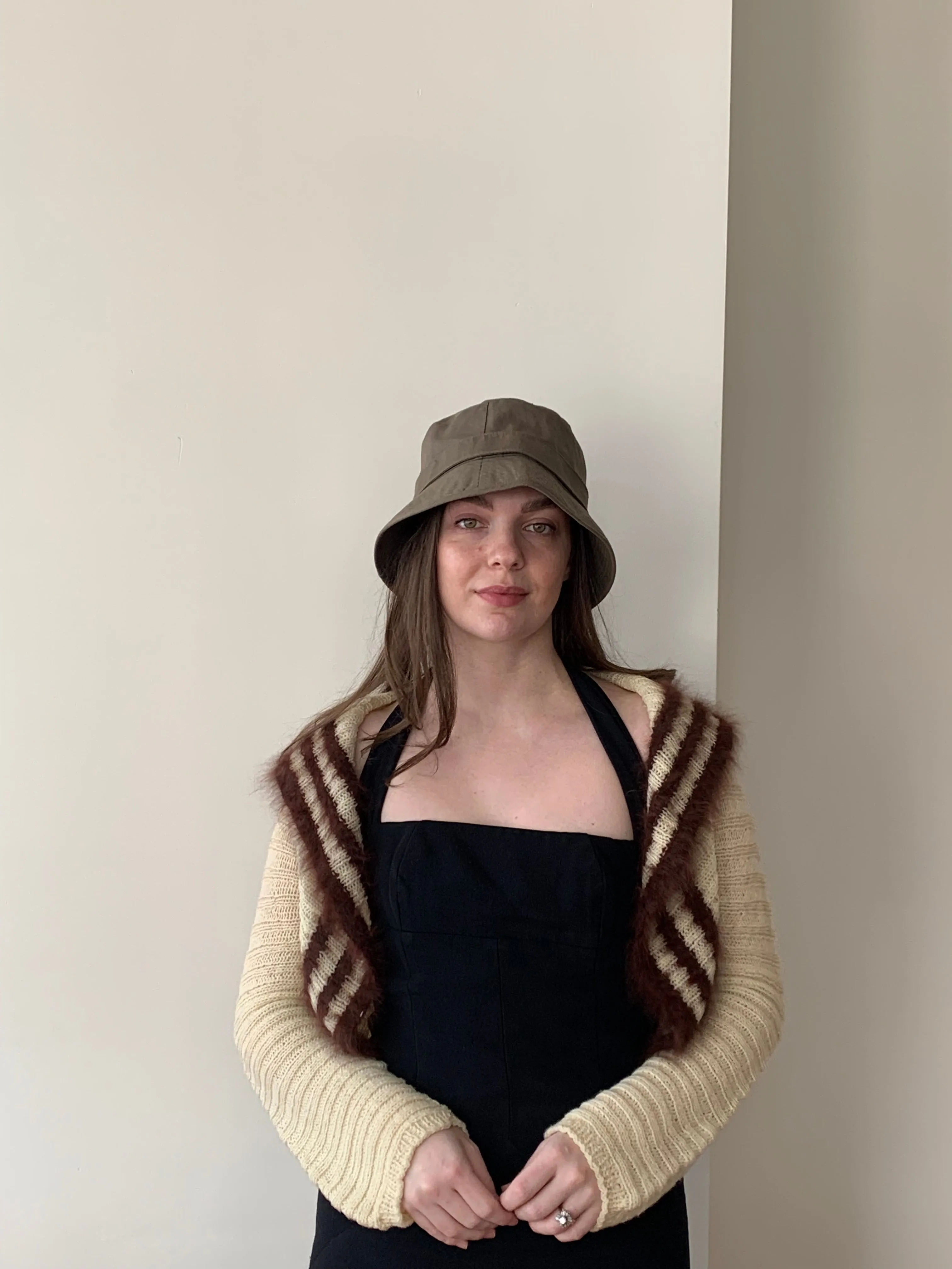 2000s bucket hat