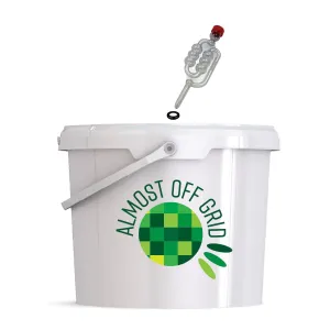 Almost Off Grid 10 Litre Fermentation Bucket with Lid, Grommet and Airlock