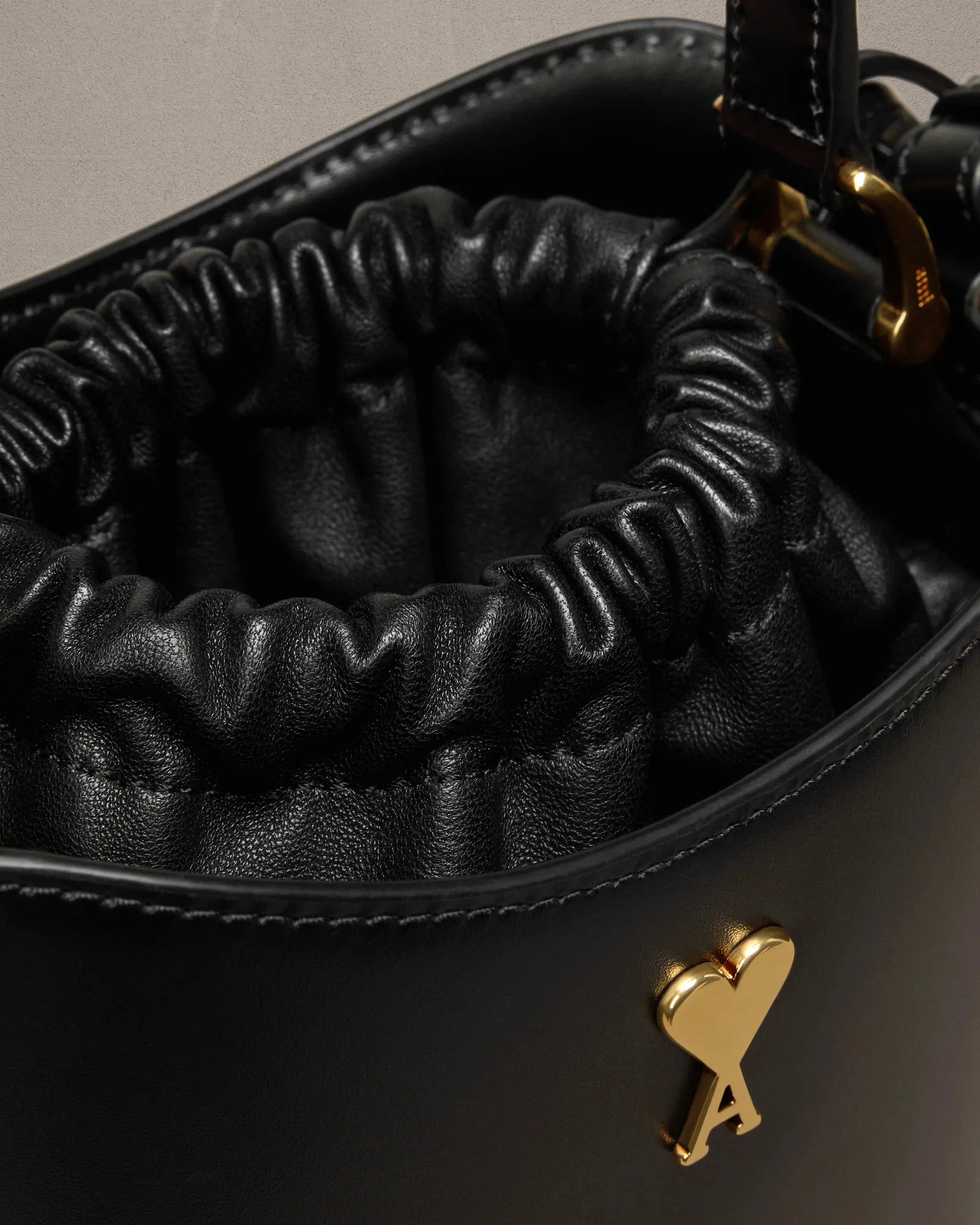 AMI PARIS MINI BUCKET BAG