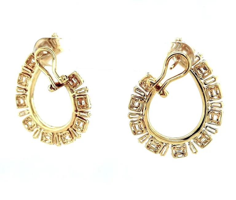 Baguette and Round Diamond Hoop Earrings in Yellow Gold, 3.12 Carats Total