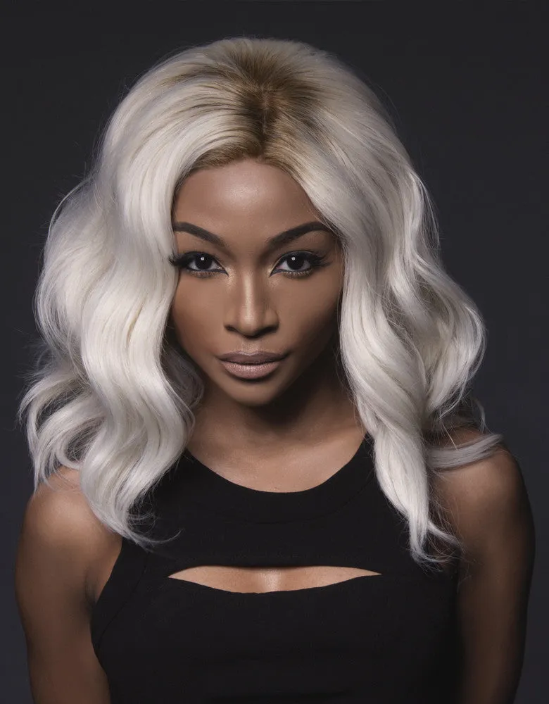 Blonde Faux Wig Zarah 14" Body Wave