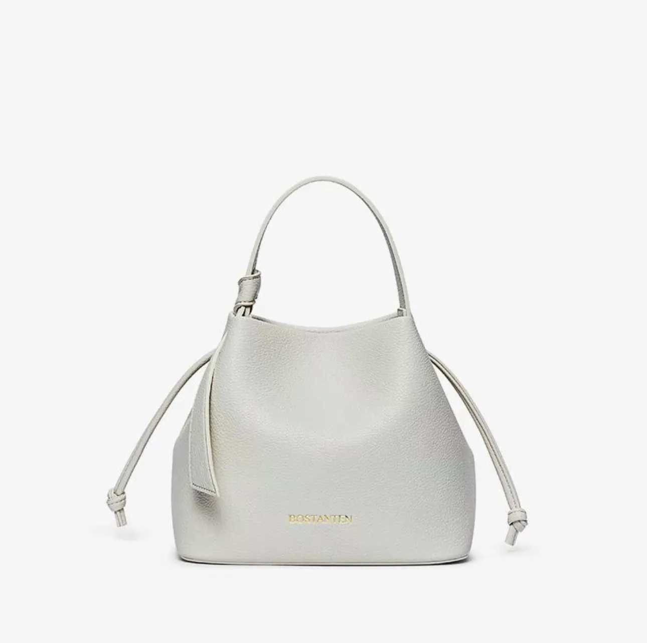 Bostanten Strawstring Bucket Bag in Off White