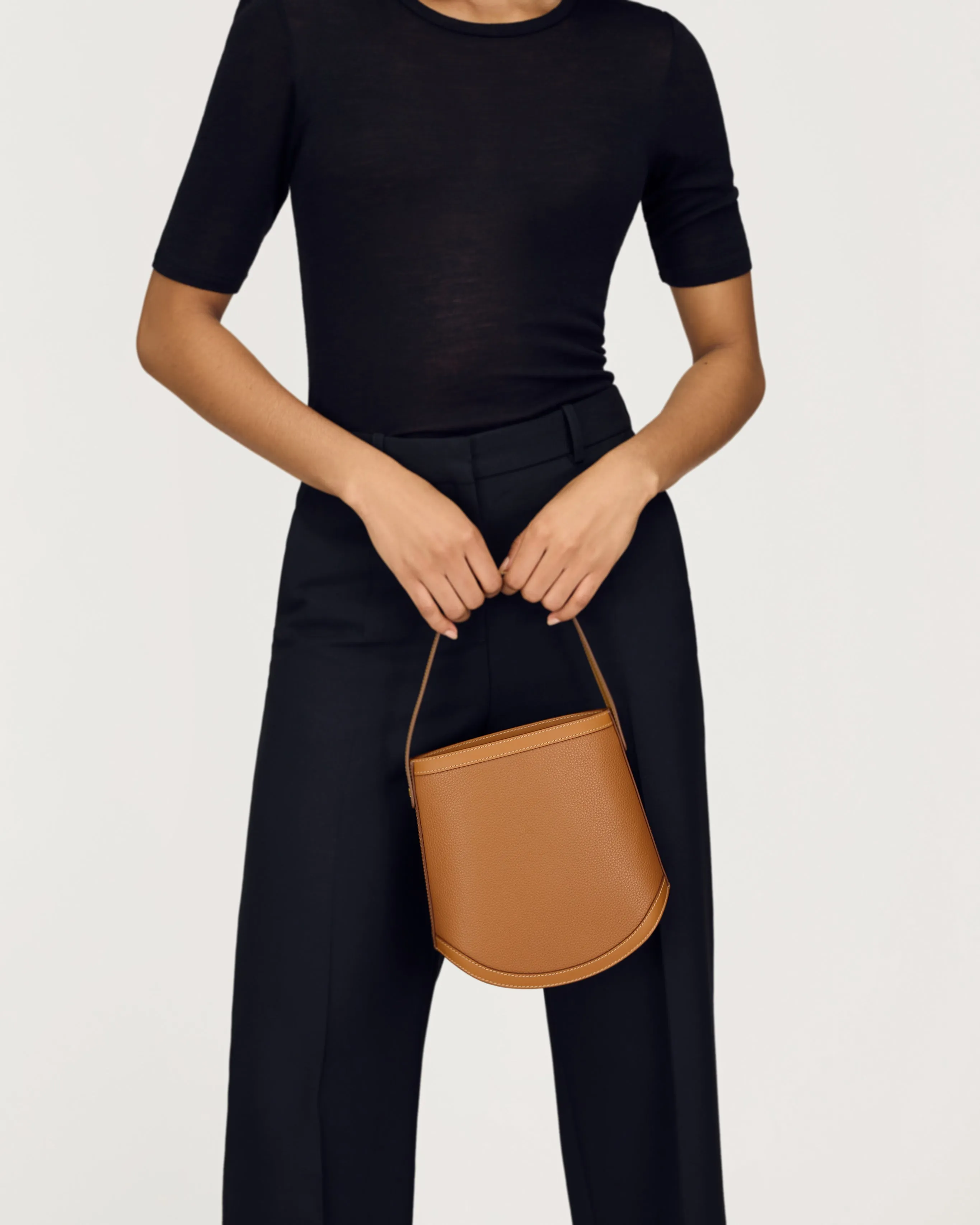 Bucket in Saddle Mixed Leathers