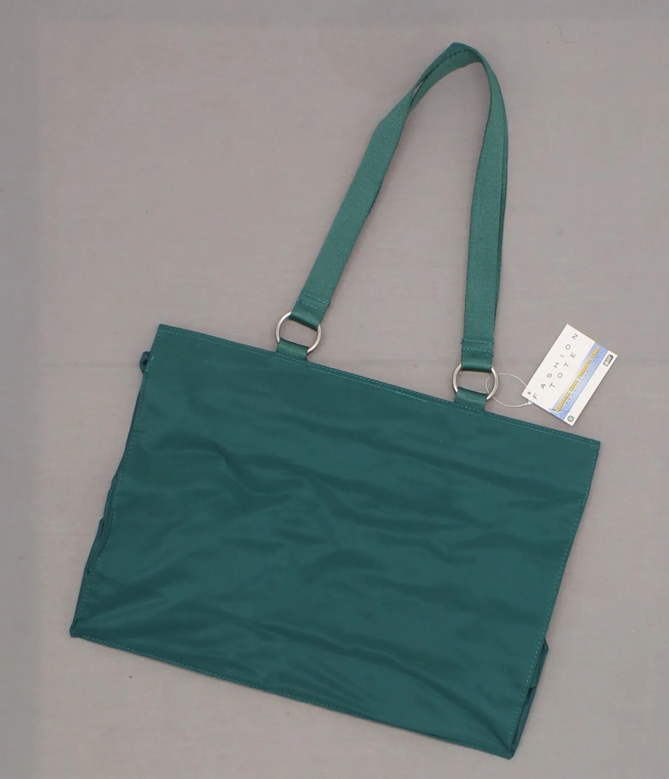 Carolina Sewn Women's Metro European Styled Zipper Tote Bag