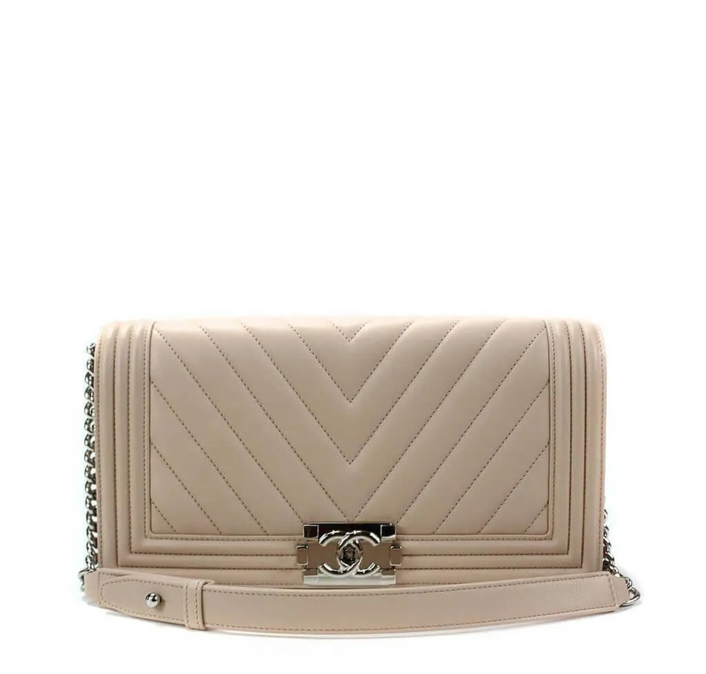 Chanel Boy Bag Flap Light Beige