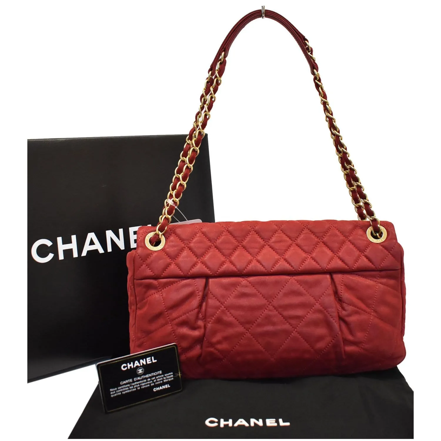 CHANEL Chic Quilt Flap Iridescent Leather Shoulder Bag Red