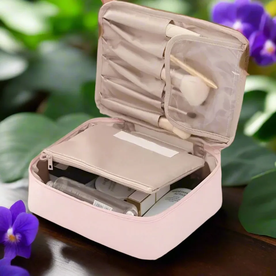 Chic Makeup Bag With Roomy Interior, Sturdy Nylon Build & Reliable Zipper Fastening For On-the-Go Use