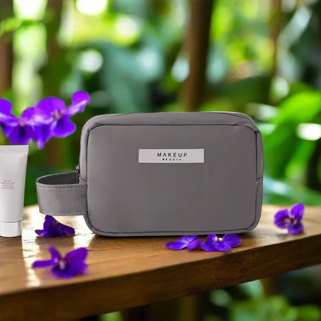 Chic Makeup Bag With Roomy Interior, Sturdy Nylon Build & Reliable Zipper Fastening For On-the-Go Use