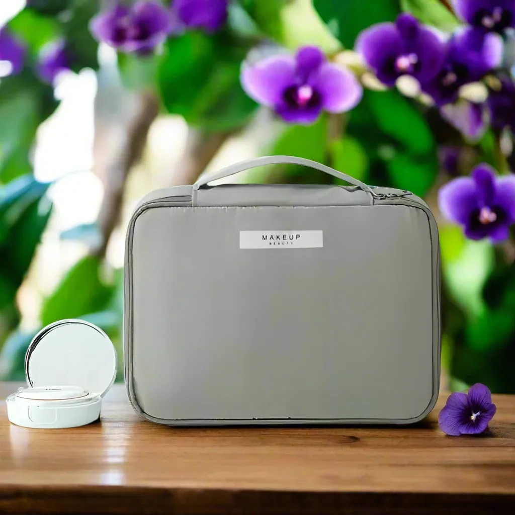Chic Makeup Bag With Roomy Interior, Sturdy Nylon Build & Reliable Zipper Fastening For On-the-Go Use