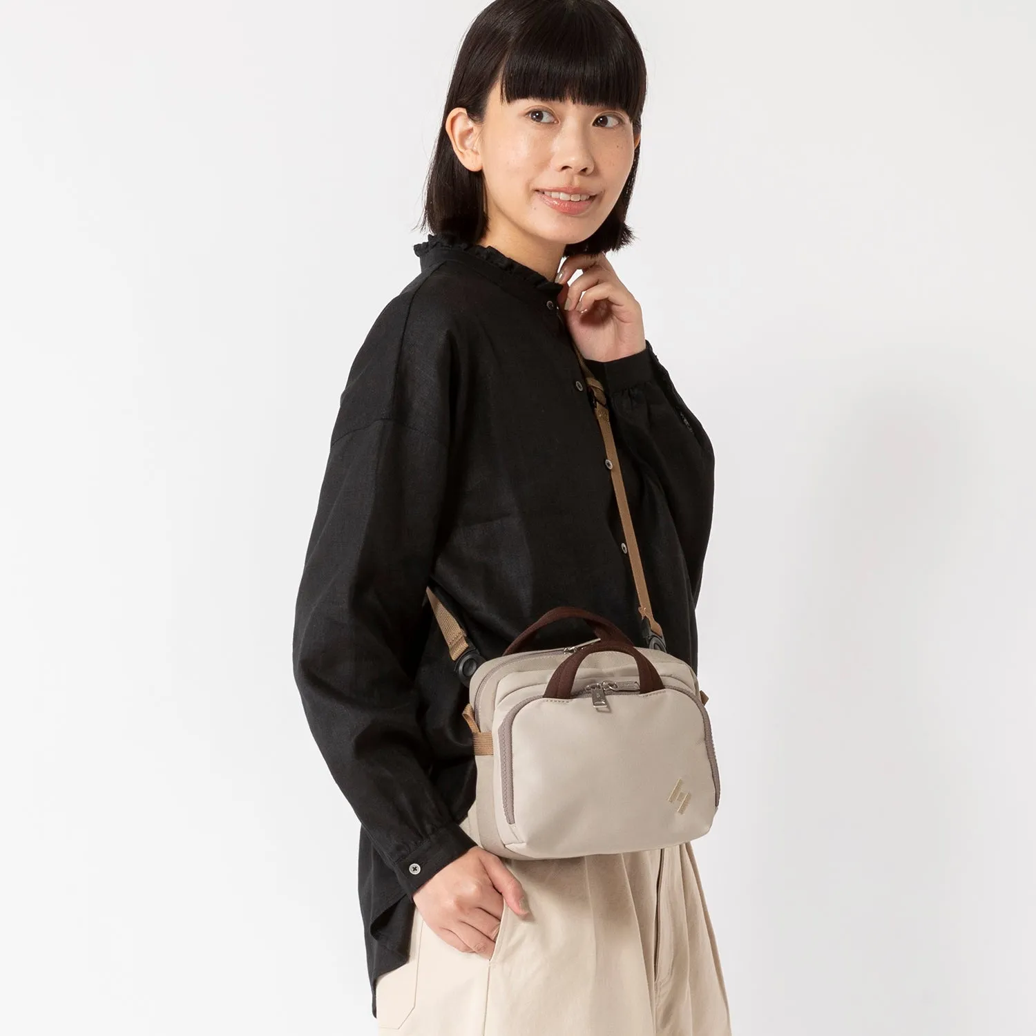 CIE | シー　ENOUGH MINI SHOULDER BAG