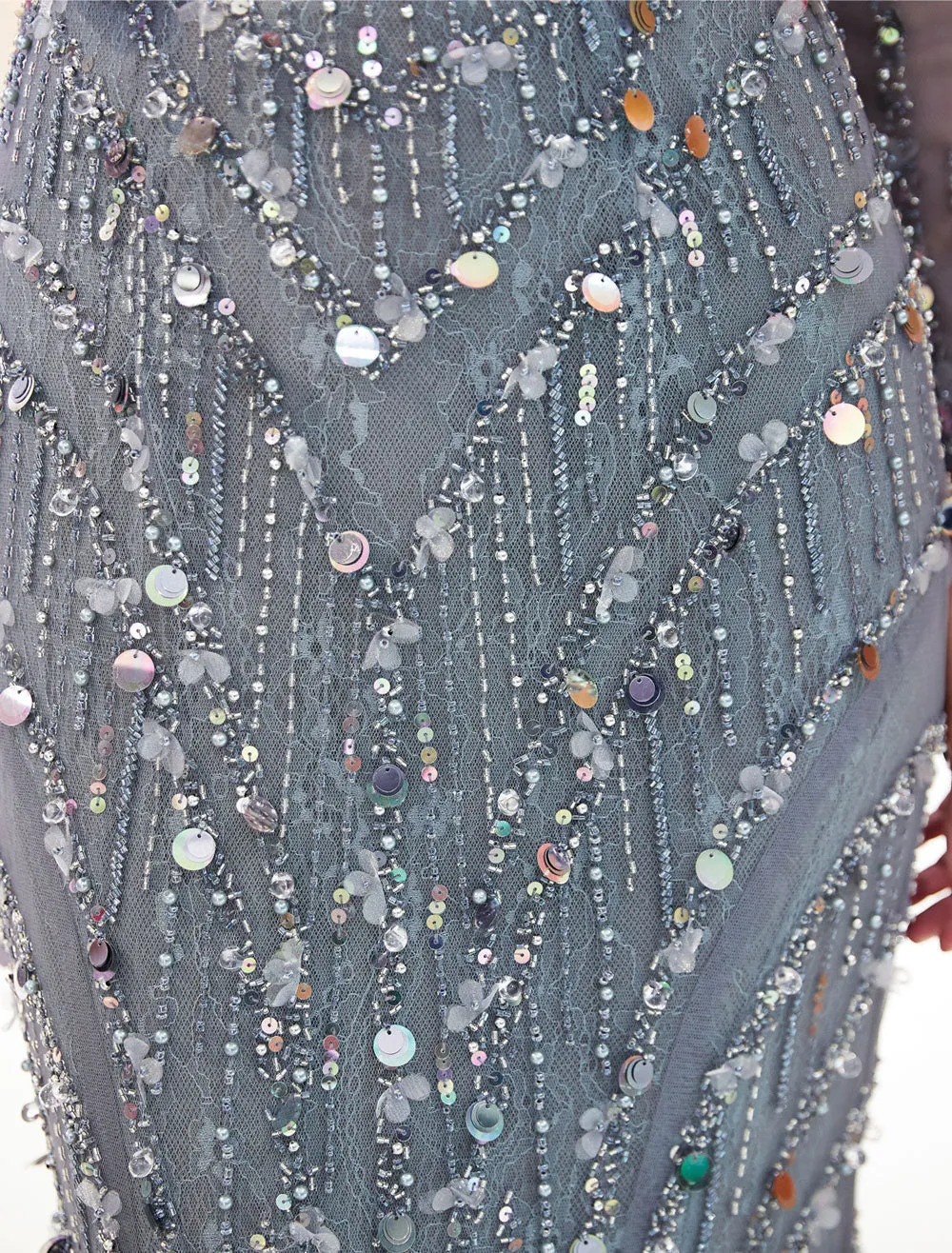 Classic Mother Of The Groom Dresses Grey Long Sleeve Luxury Beading V Neck Sash Formal Gowns With Train