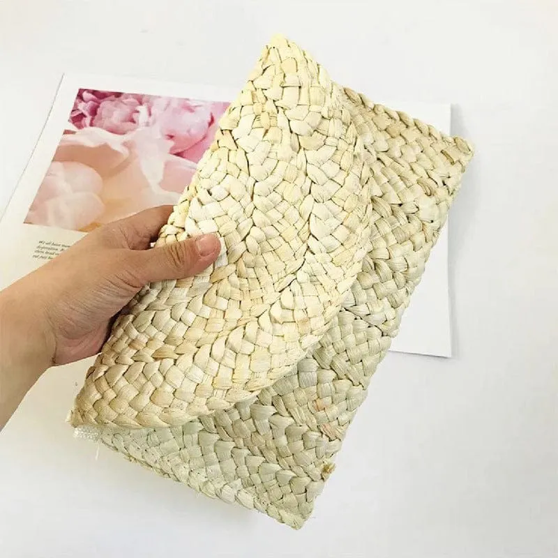 Cornhusk Woven Straw Clutch
