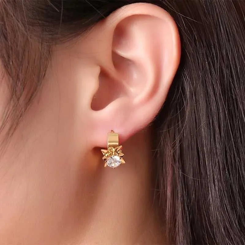Cycolinks Petal Stud Earrings