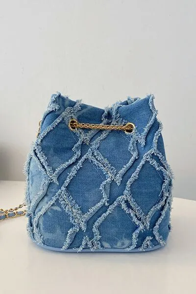 Denim emmertas met kettingkoord en ruwe rand