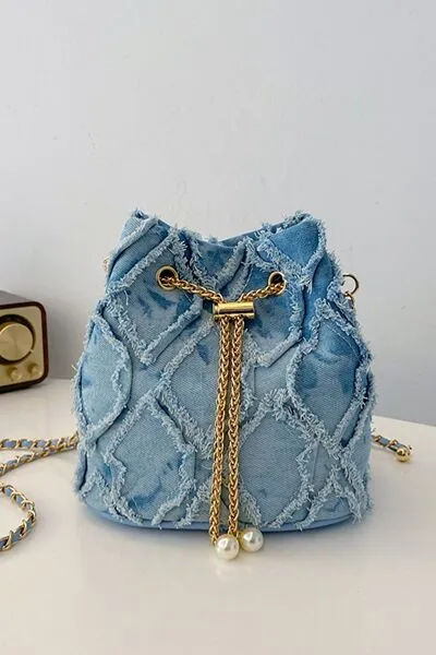 Denim emmertas met kettingkoord en ruwe rand