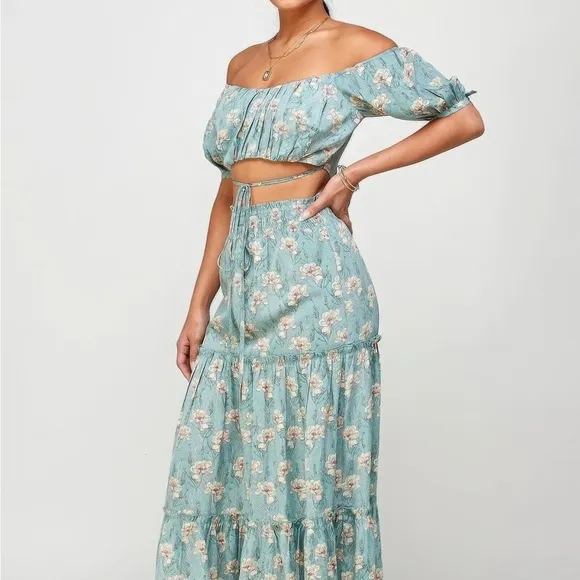 Floral Off Shoulder Back Tie Skirt Set