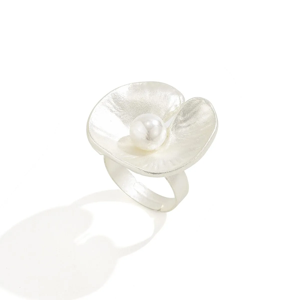 French Style Round Disk Pleated Pearl Open Ring