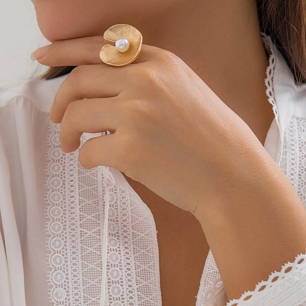 French Style Round Disk Pleated Pearl Open Ring