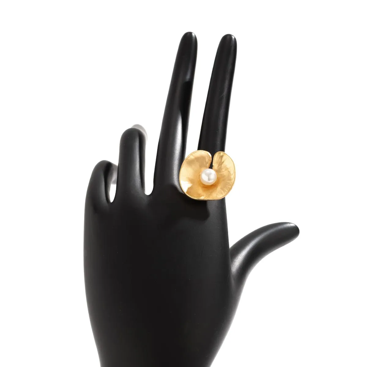 French Style Round Disk Pleated Pearl Open Ring