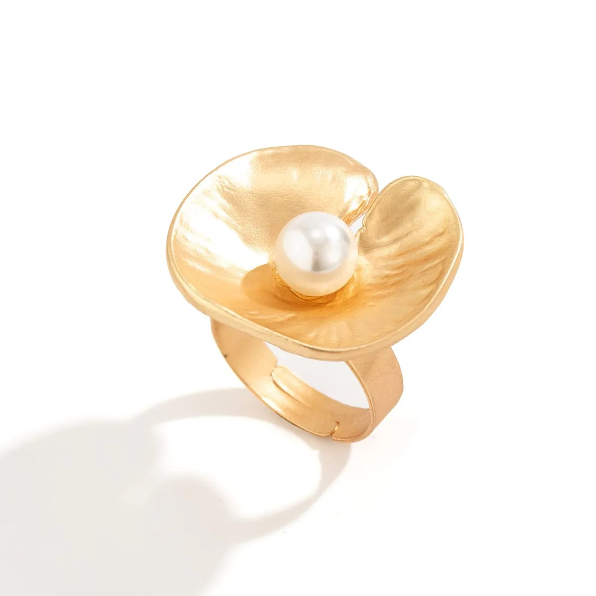 French Style Round Disk Pleated Pearl Open Ring