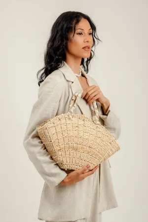 Golden Shell Straw Handbag – Natural Fibers with Beach-Inspired Scarf Handle