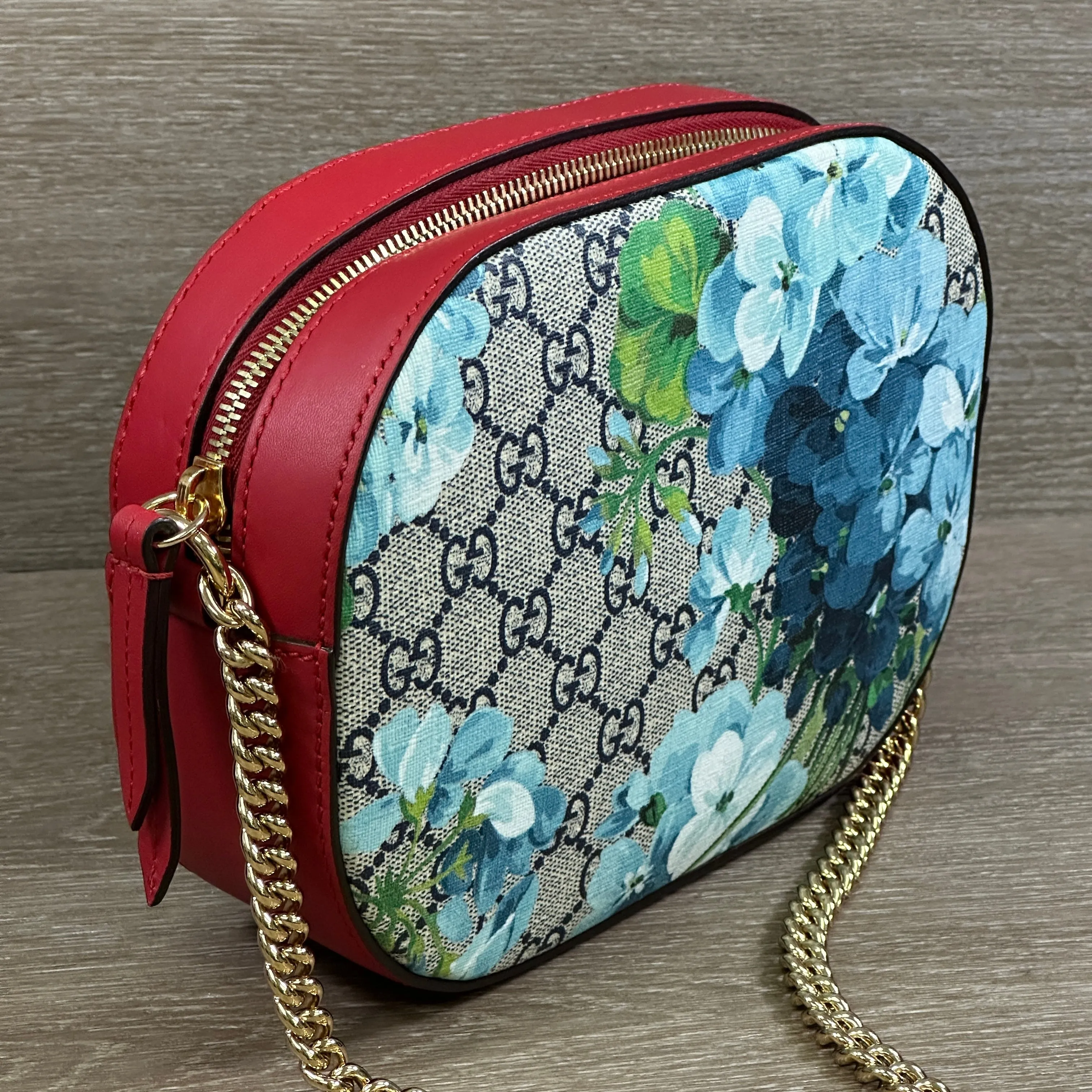 Gucci Chain Crossbody Bag Blooms Print GG Coated Canvas Mini Print, Red