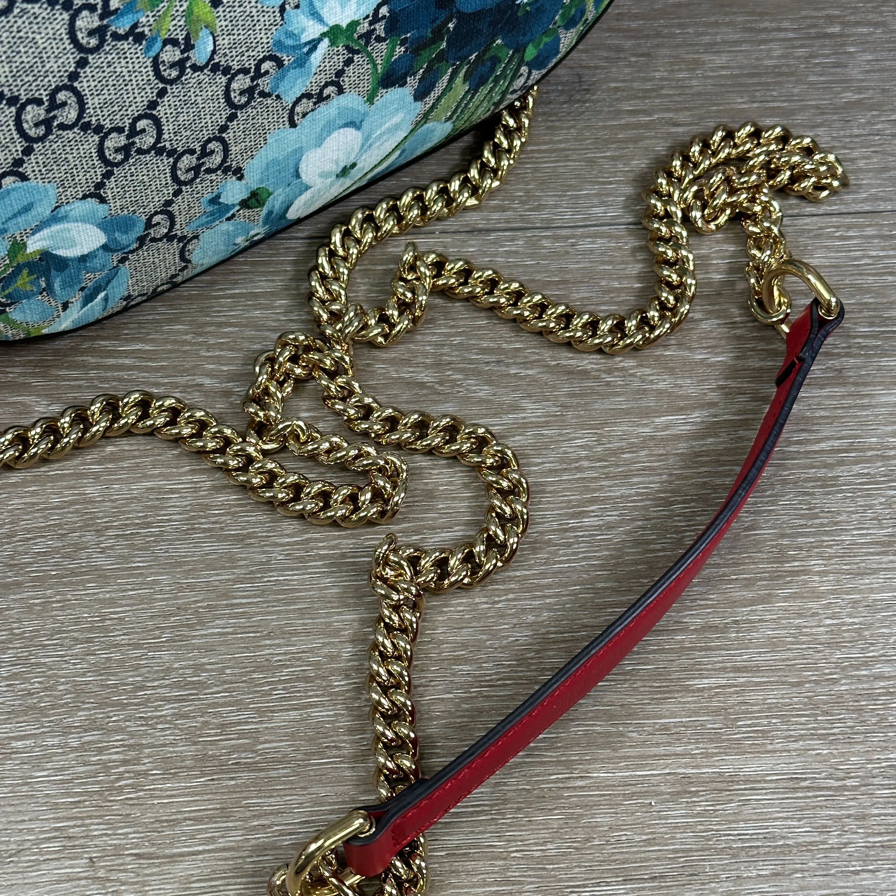 Gucci Chain Crossbody Bag Blooms Print GG Coated Canvas Mini Print, Red