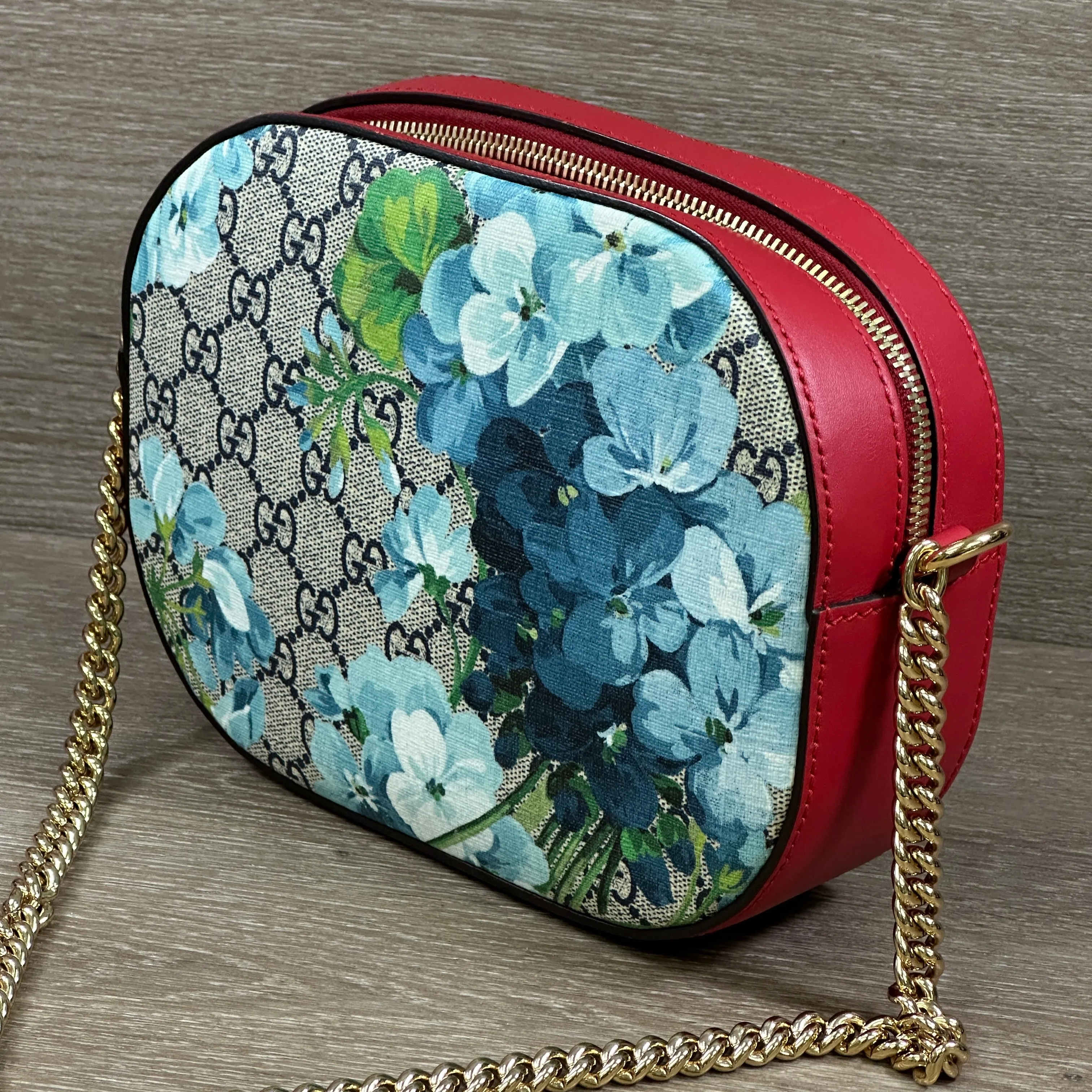 Gucci Chain Crossbody Bag Blooms Print GG Coated Canvas Mini Print, Red
