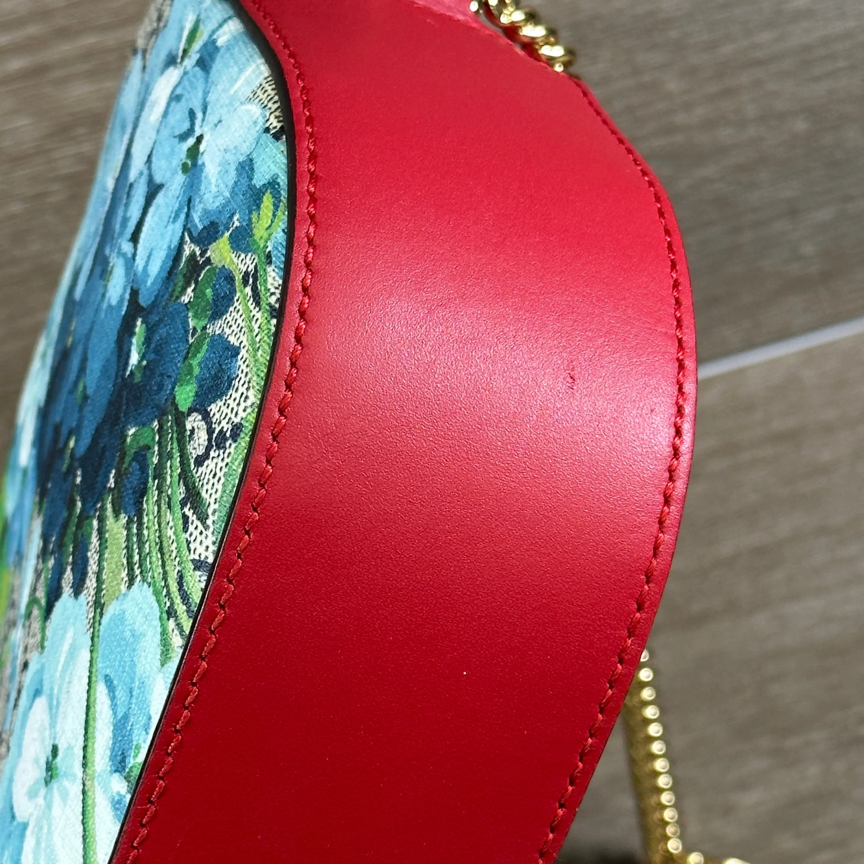 Gucci Chain Crossbody Bag Blooms Print GG Coated Canvas Mini Print, Red