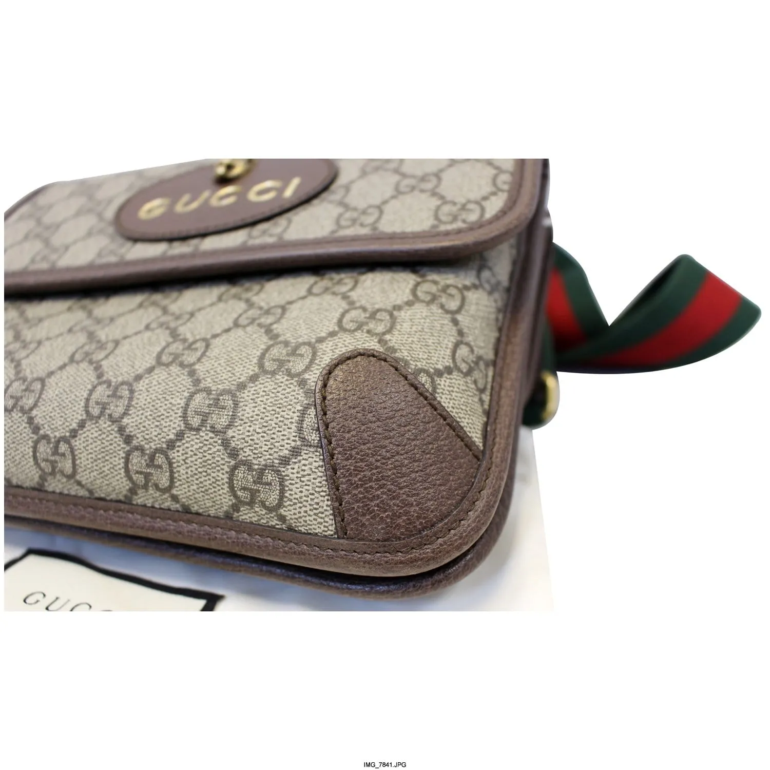GUCCI GG Supreme Small Messenger Crossbody Bag 501050