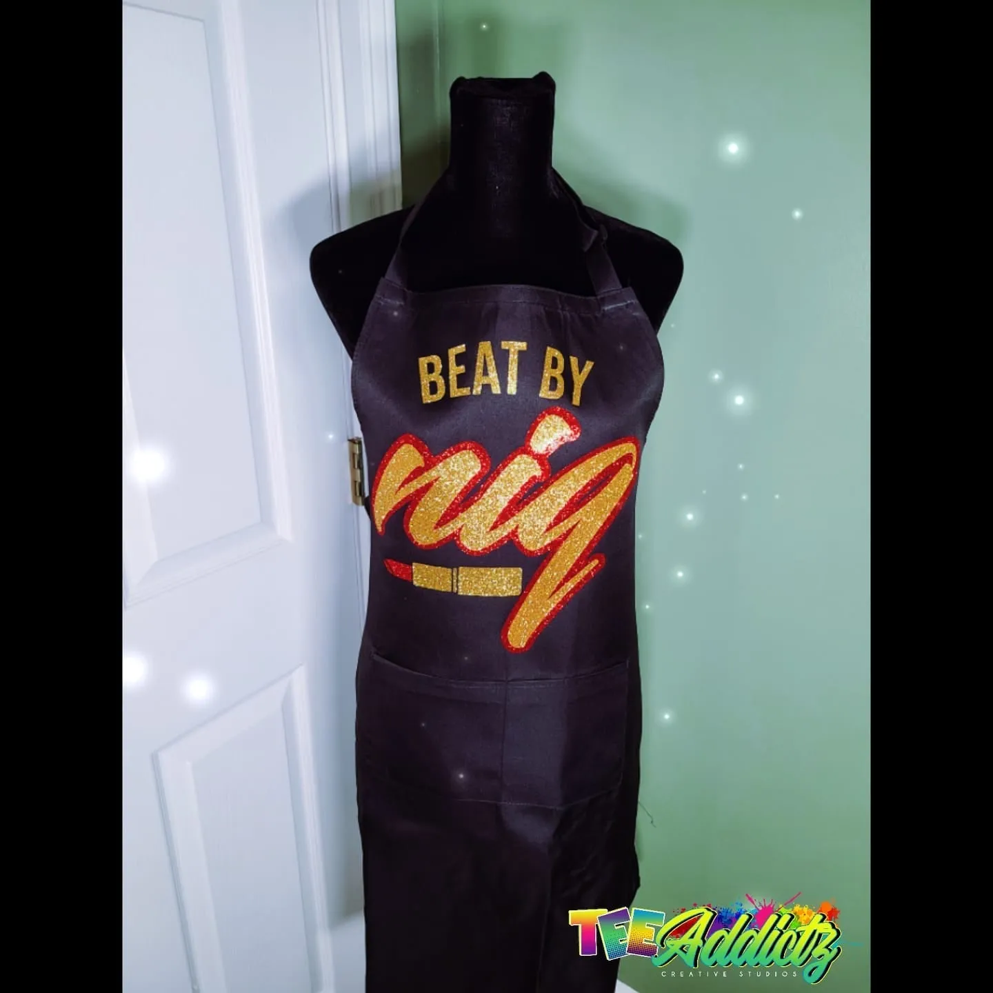 Hairstylist / Makeup Artist / Nail Tech / Barber Cape/Apron