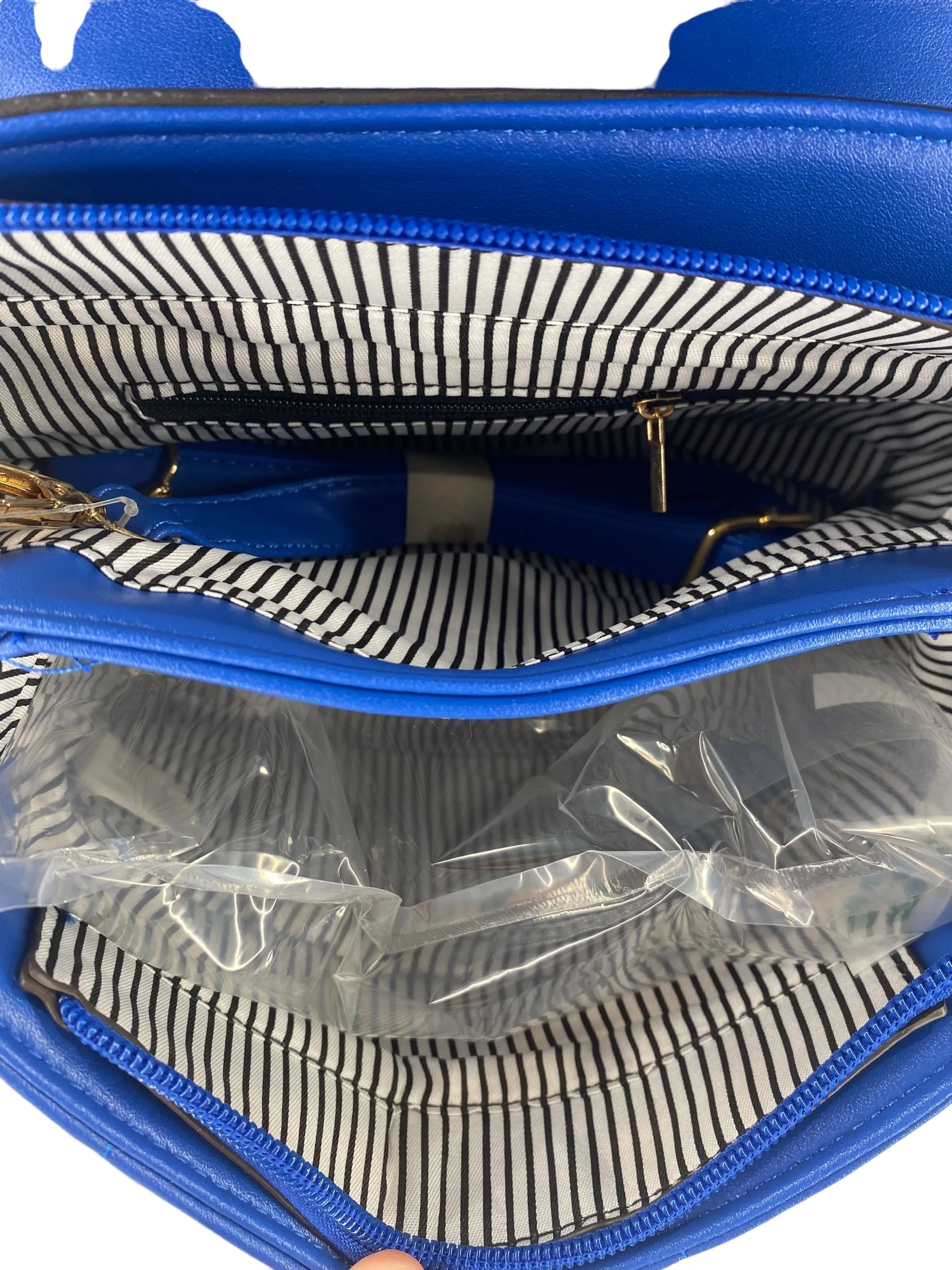 Handbag Clothes Mentor, Size Medium