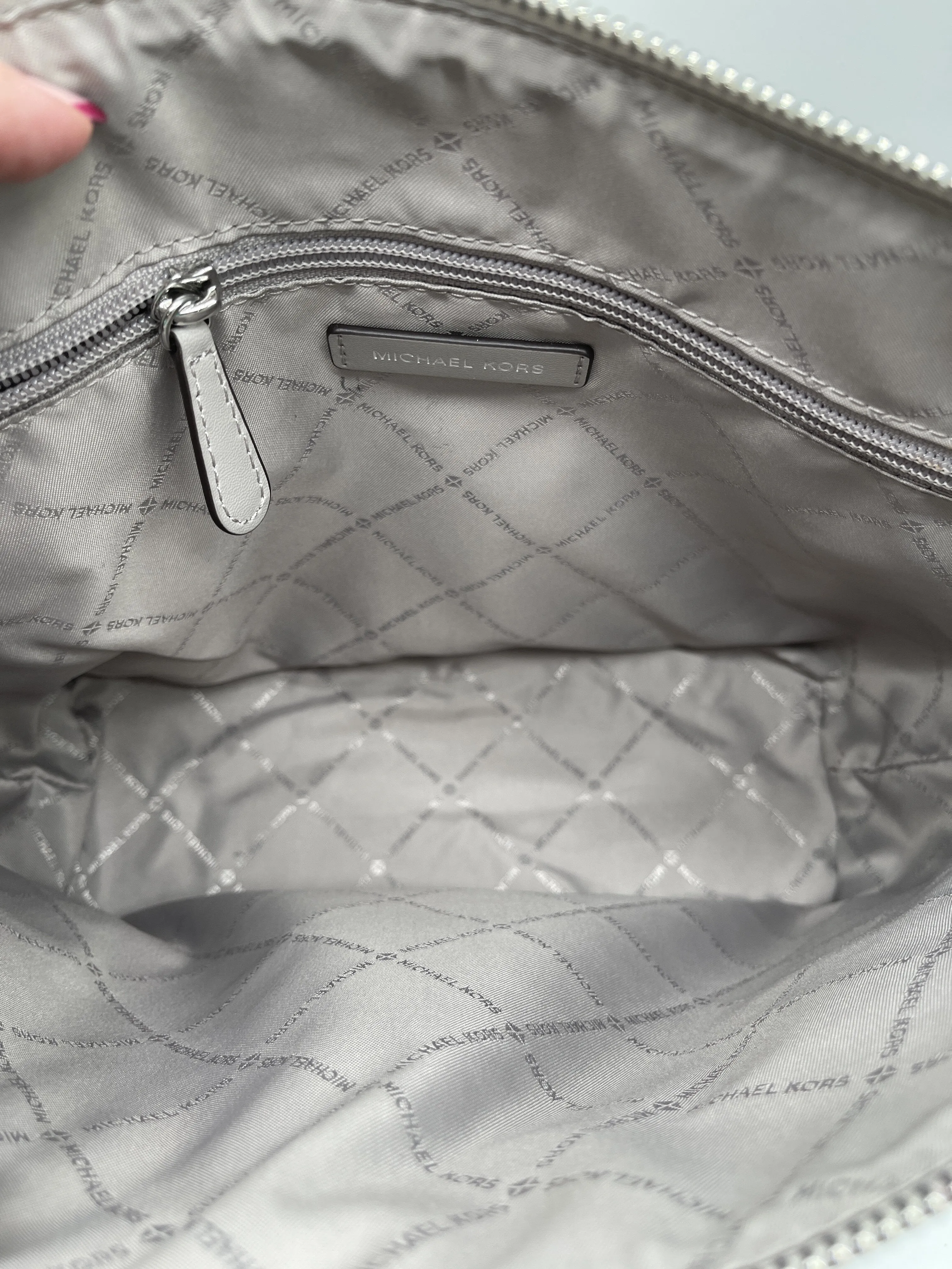 Handbag Designer By Michael Kors  Size: Medium