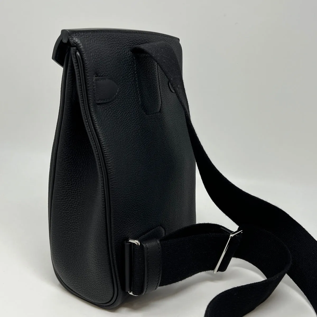 Hermes Akkad Shoulder Bag