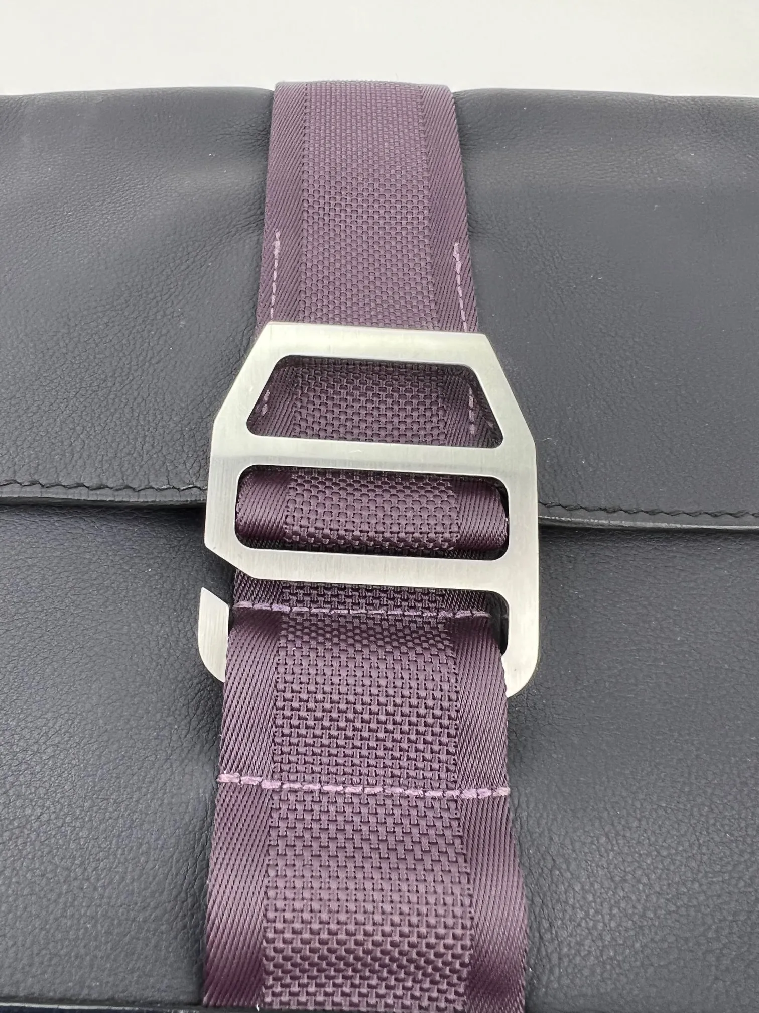 HERMÈS Messenger Cityslide Pouch Evercolor Leather Indigo Blue Clutch Preowned