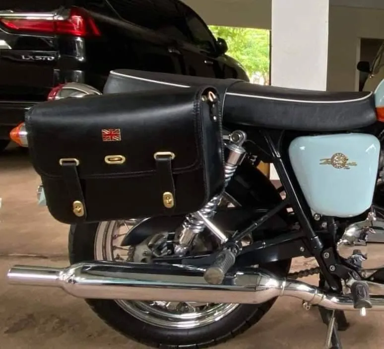 KB-TRLSB - Triumph Bonneville Latched Saddle Bag w/ Union Jack Pin