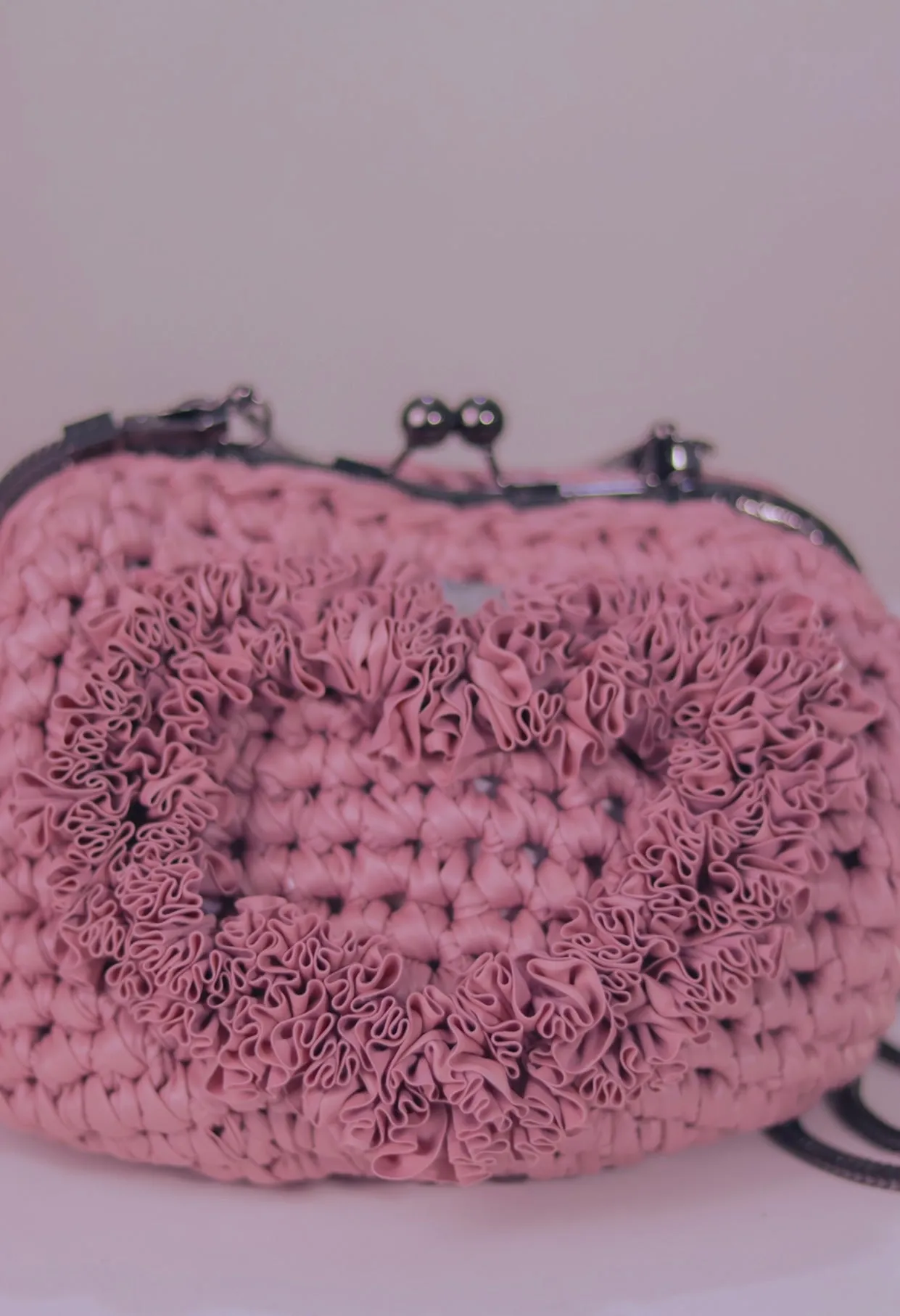 ‘Lade’ Heart outlined clutch