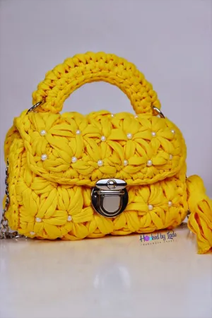 'Ladun' pearly bag in Sunlight yellow