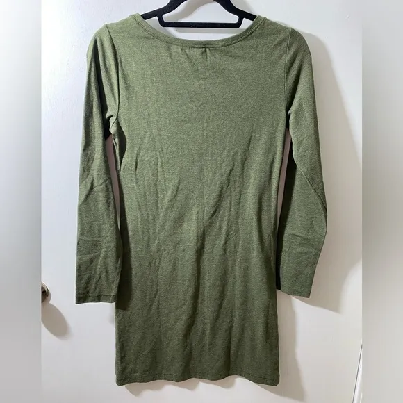 Lole’ long sleeve dress in olive green woman’s Sz XS.  F-01