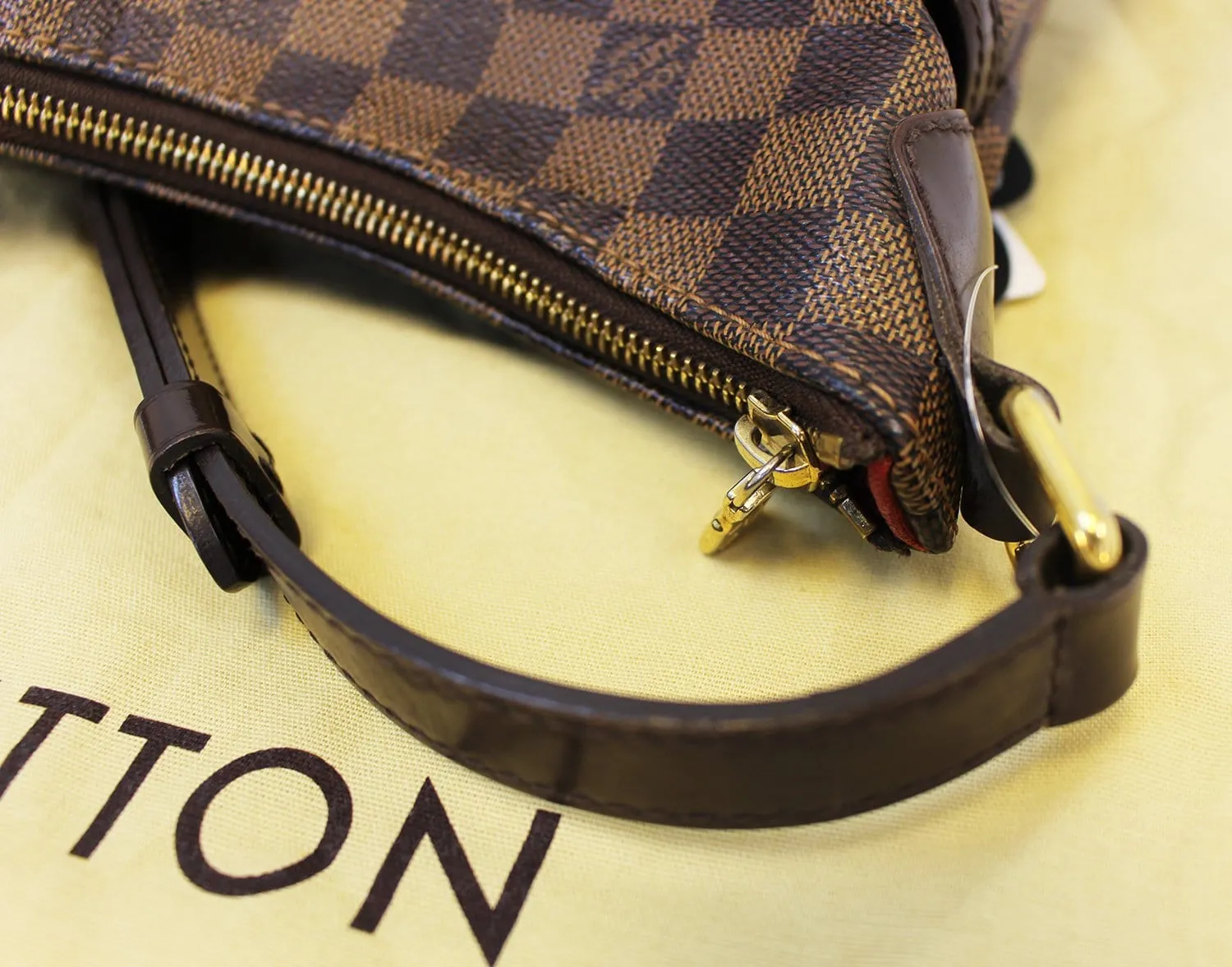 LOUIS VUITTON Bloomsbury PM Damier Ebene Shoulder Bag