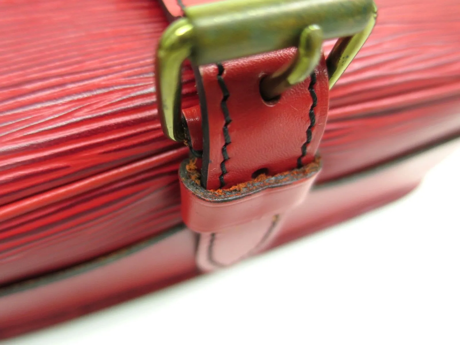 Louis Vuitton Cartouchiere Epi Red Shoulder Bag