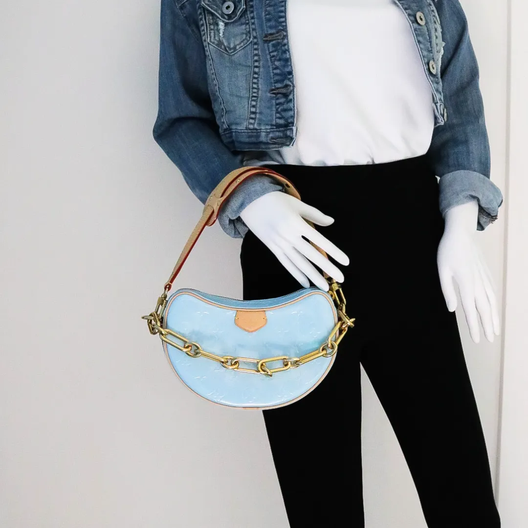 LOUIS VUITTON CROISSANT PM
