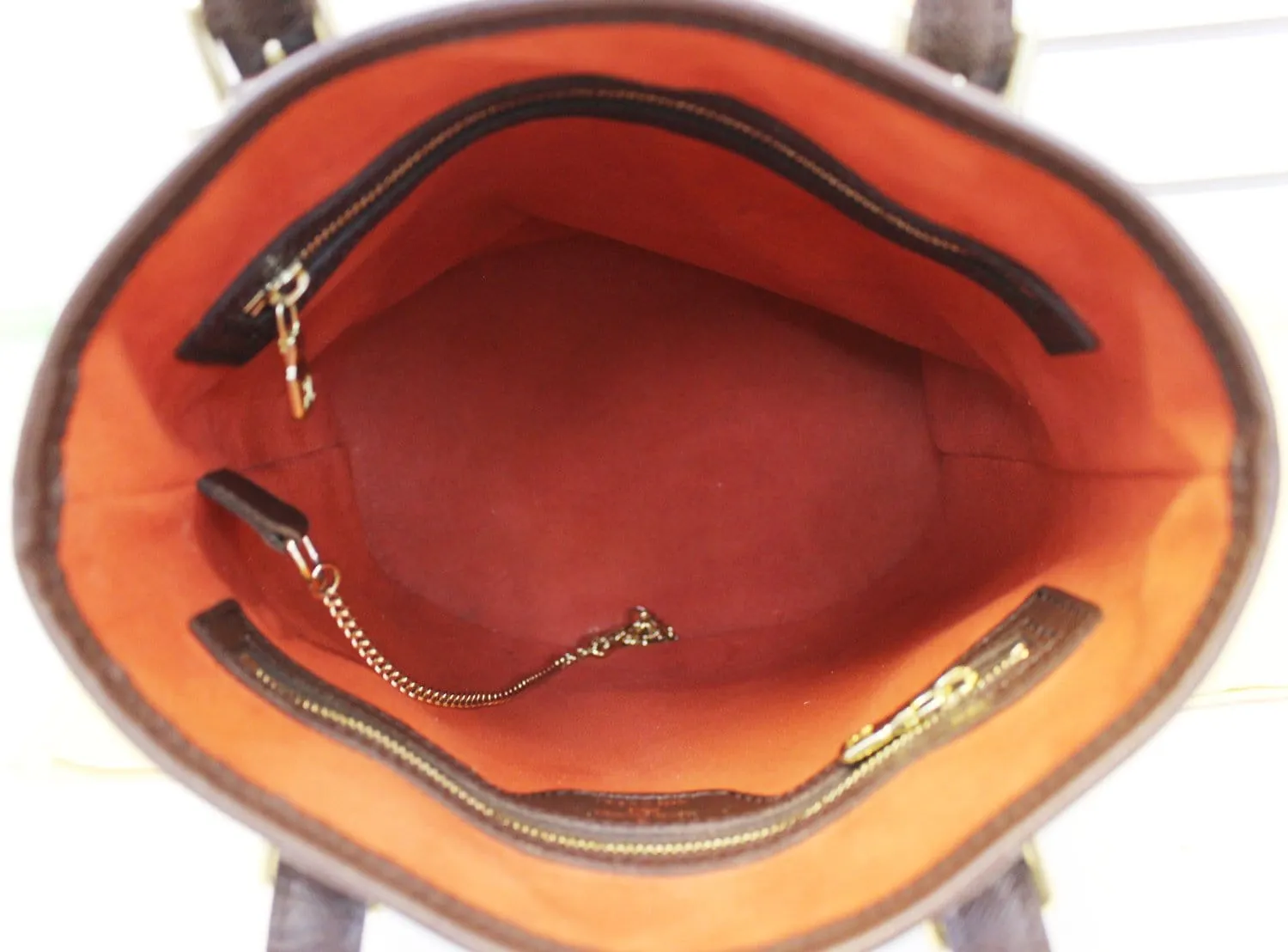 LOUIS VUITTON Damier Ebene Brown Marais Bucket Bag