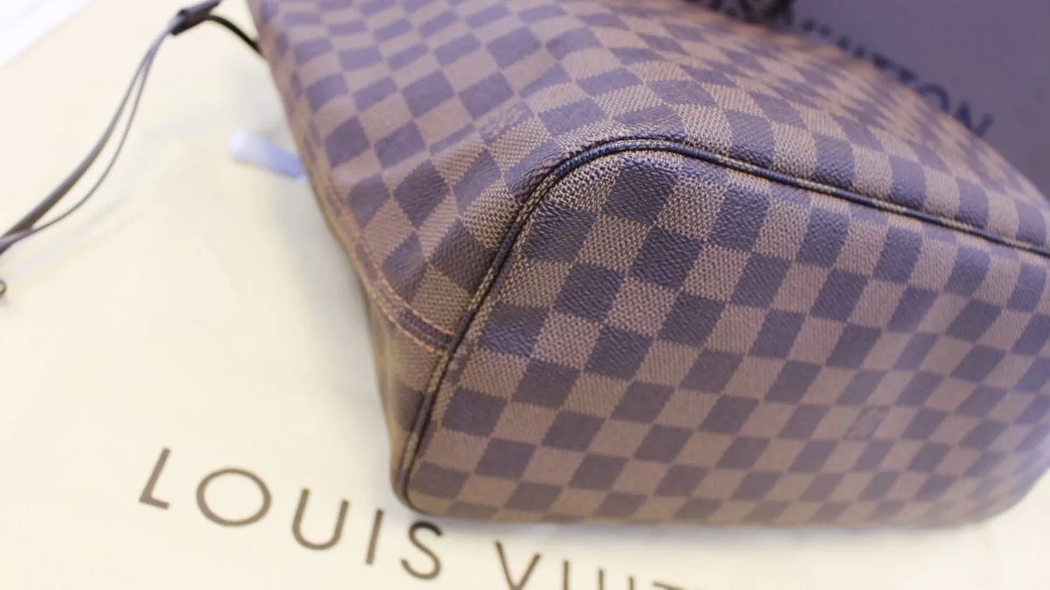 LOUIS VUITTON Damier Ebene Neverfull MM Shoulder Bag