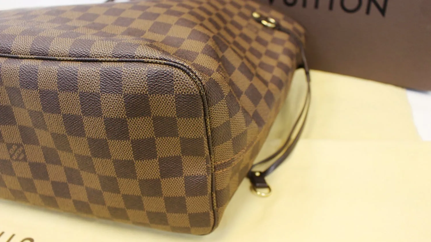 LOUIS VUITTON Damier Ebene Neverfull MM Shoulder Bag
